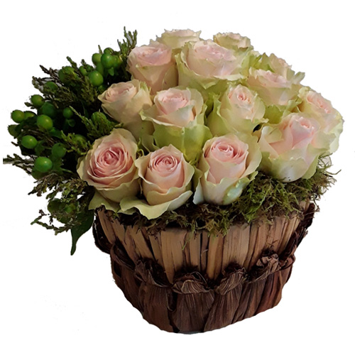 Luxury Rose in rustic basket