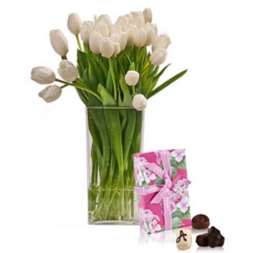 White Tulips Vase + Bonbons
