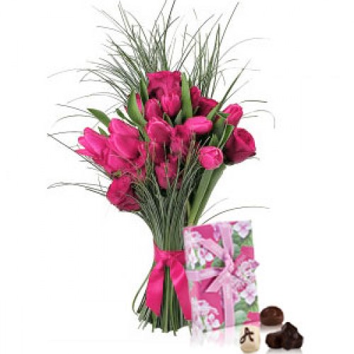 Bouquet com Túlipas e Rosas Fuchsia + Bombons